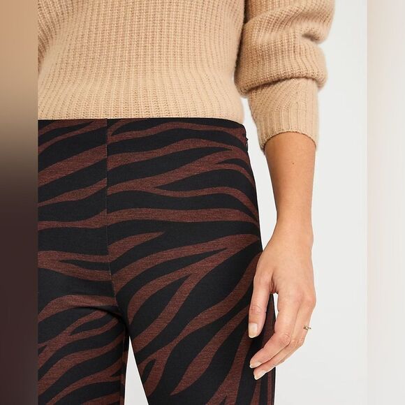 NWT Ann Taylor Orange and Black The Zebra Print Seamed Legging SZ 00 Tiger - Picture 3 of 3